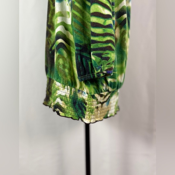 I.N. Studio Green/Blue Abstract Cowl neck/ keyhole
Back/ Long Sleeve Top/ size L - Picture 5 of 13